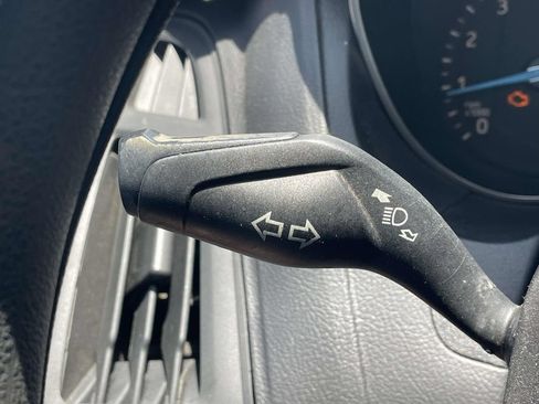 Used 2015 Ford Focus SE FWD image 23