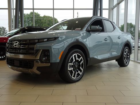 New 2025 Hyundai Santa Cruz Limited image 2