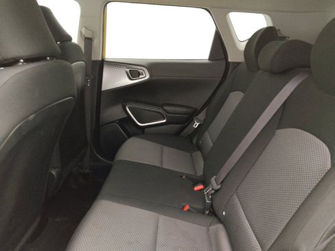 Used 2020 Kia Soul LX FWD image 18