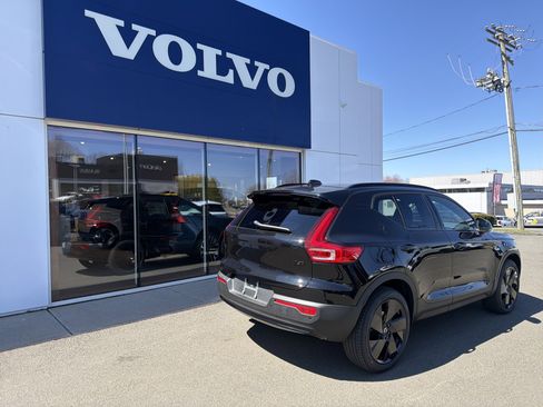 New 2026 Volvo XC40 B5 Ultra w/ Protection Package Premier AWD/4WD image 4