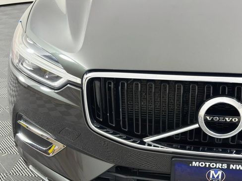 Used 2018 Volvo XC60 T5 Momentum w/ Convenience Package AWD/4WD image 3