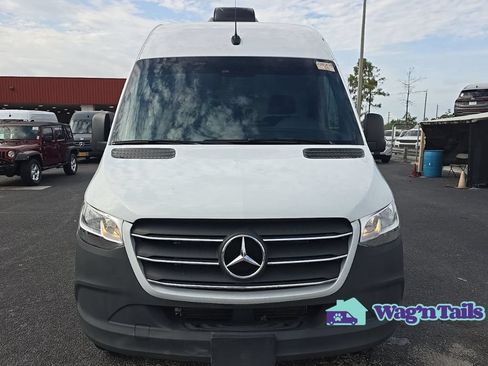 Used 2024 Mercedes-Benz Sprinter 2500 w/ Acoustic Package image 2