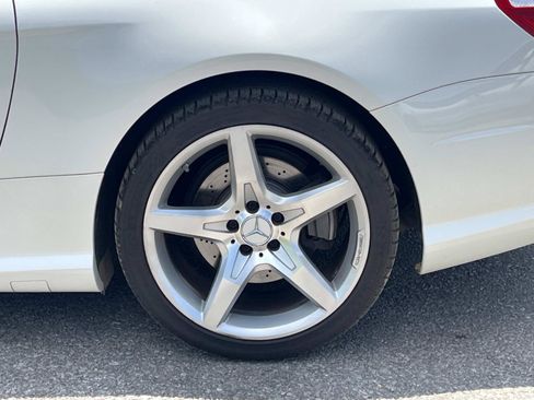 Used 2013 Mercedes-Benz SL 550 image 13