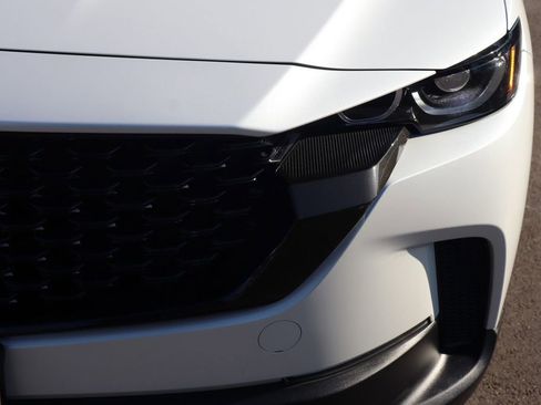 Used 2025 MAZDA CX-50 AWD 2.5 Hybrid w/ Premium Pkg image 22