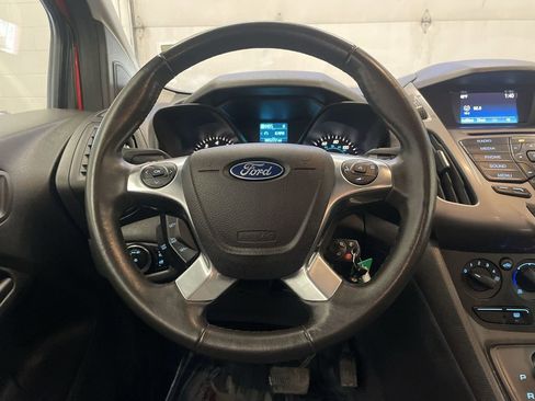 Used 2016 Ford Transit Connect XLT image 5