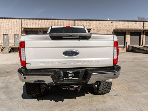 Used 2018 Ford F250 Lariat w/ Lariat Ultimate Package image 19