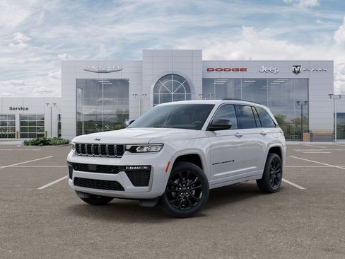 New 2026 Jeep Grand Cherokee Limited image 1