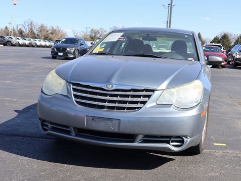 Used 2010 Chrysler Sebring Touring image 10