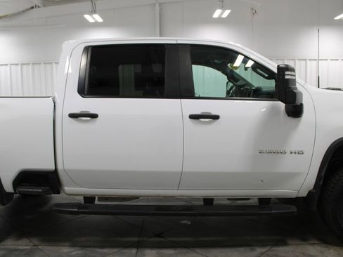 Used 2024 Chevrolet Silverado 2500 Custom w/ Custom Value Package image 11