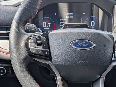 Certified 2025 Ford Explorer ST-Line w/ ST-Line Street Pack AWD/4WD image 17