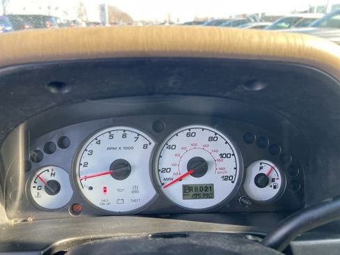 Used 2004 Ford Escape Limited image 11