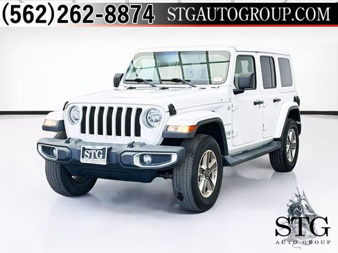 Used 2018 Jeep Wrangler Unlimited Sahara w/ Dual Top Group AWD/4WD image 1