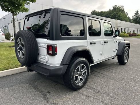 Used 2022 Jeep Wrangler Unlimited Sport AWD/4WD image 8