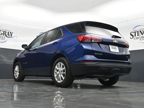 Used 2022 Chevrolet Equinox LS FWD image 30