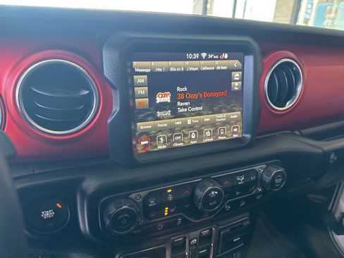 Used 2019 Jeep Wrangler Unlimited Rubicon image 10