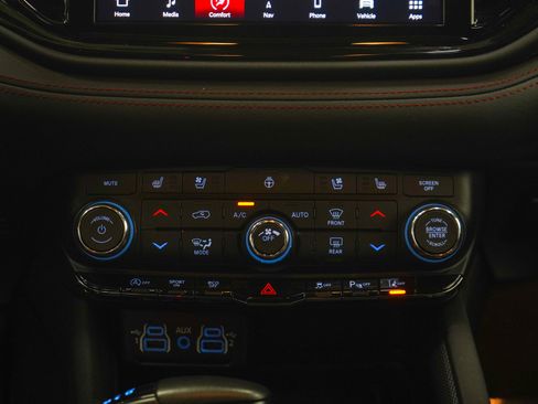 Used 2024 Dodge Durango GT AWD/4WD image 20