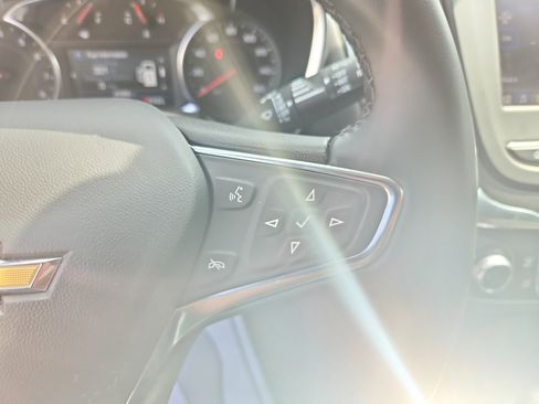 Used 2024 Chevrolet Equinox LT image 30