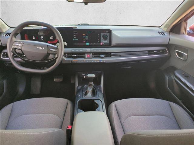 Used 2025 Kia K4 FWD image 16
