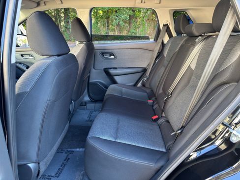 Used 2023 Nissan Rogue SV FWD image 33