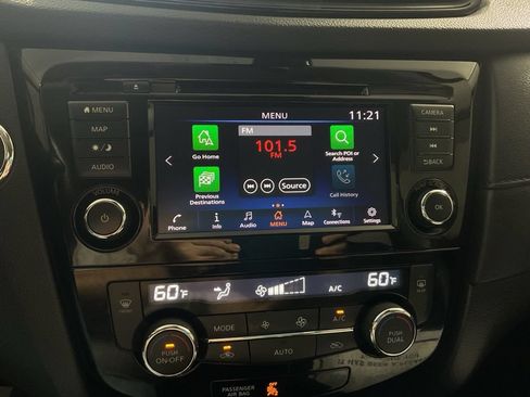 Used 2020 Nissan Rogue SV w/ Sun & Sound Touring Package AWD/4WD image 24