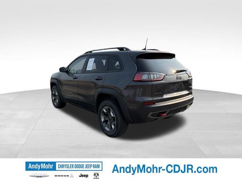 Used 2019 Jeep Cherokee Trailhawk w/ Cold Weather Group AWD/4WD image 5