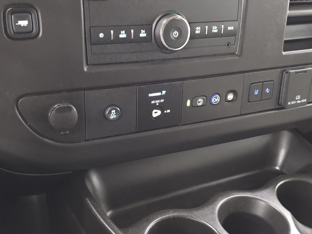 Used 2024 Chevrolet Express 3500 LT w/ LT Preferred Equipment Group RWD image 39