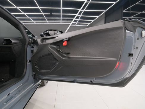 Used 2023 Lamborghini Huracan STO RWD image 41