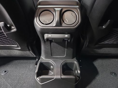 New 2026 Jeep Gladiator Sport image 33