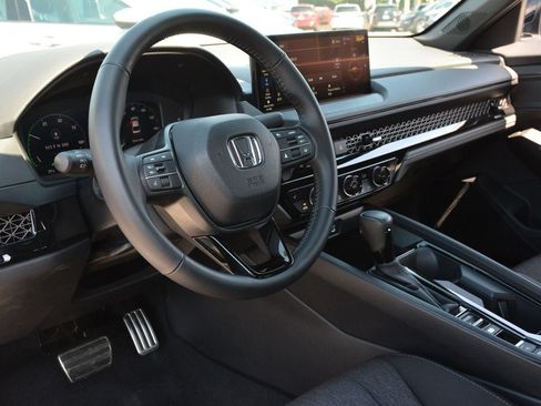 Used 2025 Honda Accord Sport image 11