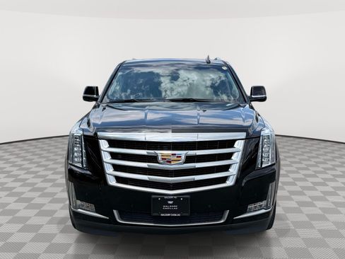 Used 2019 Cadillac Escalade ESV Luxury AWD/4WD image 6