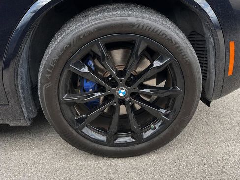 Certified 2023 BMW X4 M40i w/ Premium Package AWD/4WD image 3