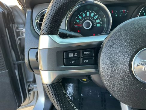 Used 2014 Ford Mustang Coupe RWD image 23
