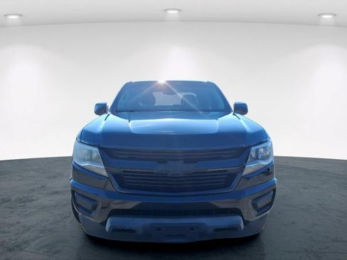 Used 2019 Chevrolet Colorado W/T w/ Custom Special Edition AWD/4WD image 3