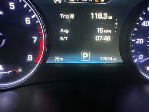 Used 2015 Hyundai Genesis 3.8 w/ Option Group 04 RWD image 16
