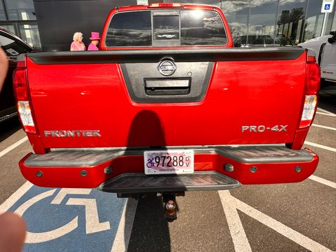 Used 2016 Nissan Frontier PRO-4X AWD/4WD image 4