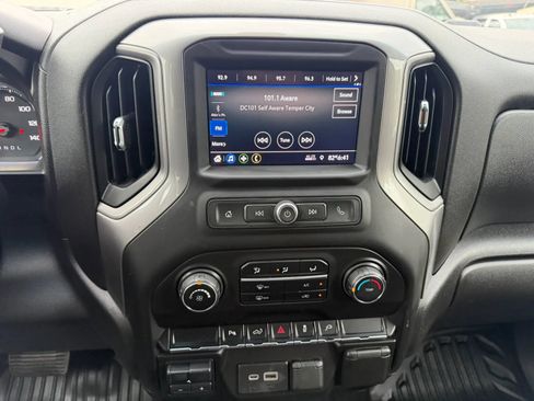 Used 2021 Chevrolet Silverado 2500 W/T w/ WT Convenience Package AWD/4WD image 17