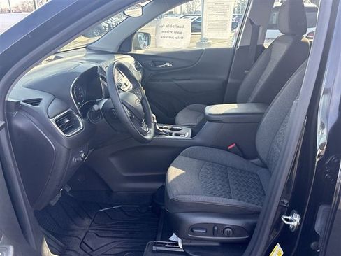 Certified 2024 Chevrolet Equinox LT w/ LPO, Floor Liner Package image 18