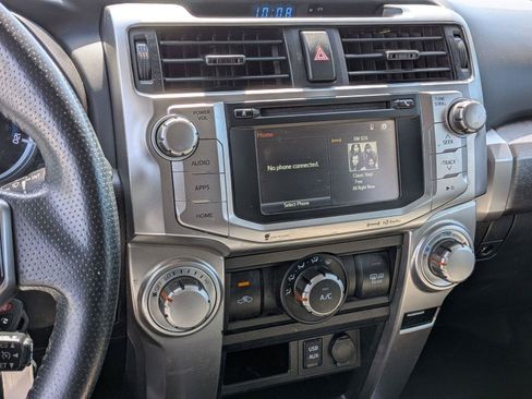 Used 2019 Toyota 4Runner SR5 AWD/4WD image 12