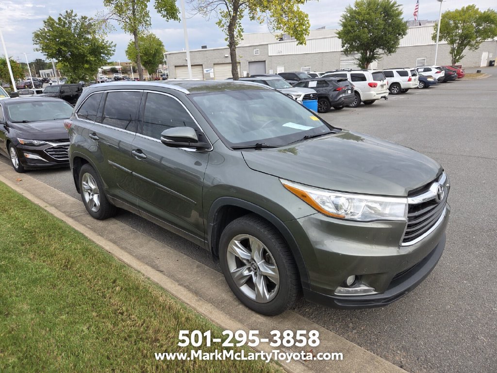 Used 2016 Toyota Highlander Limited FWD image 3
