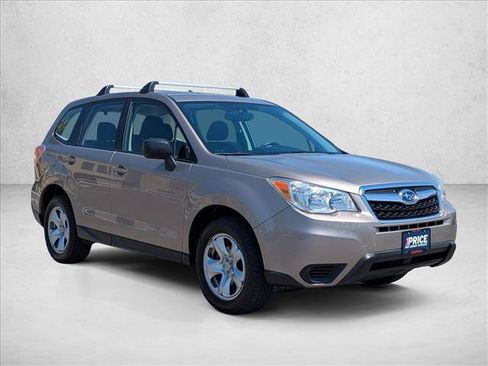Used 2014 Subaru Forester 2.5i AWD/4WD image 3