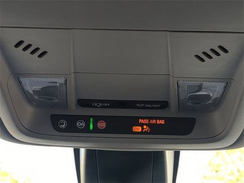 Used 2023 Chevrolet Blazer LT image 23