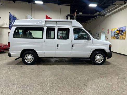 Used 2013 Ford E-150 and Econoline 150 w/ PWR Group image 8
