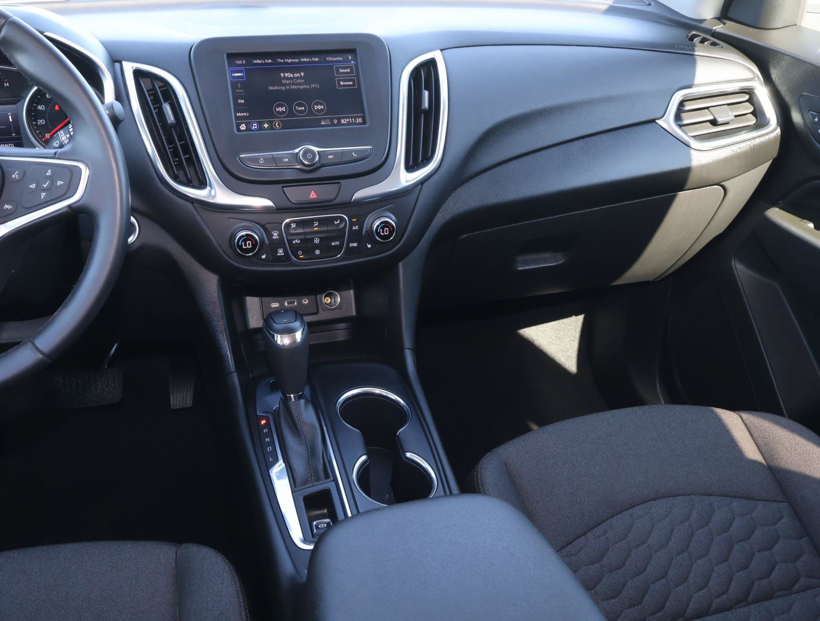 Used 2020 Chevrolet Equinox LT AWD/4WD image 11