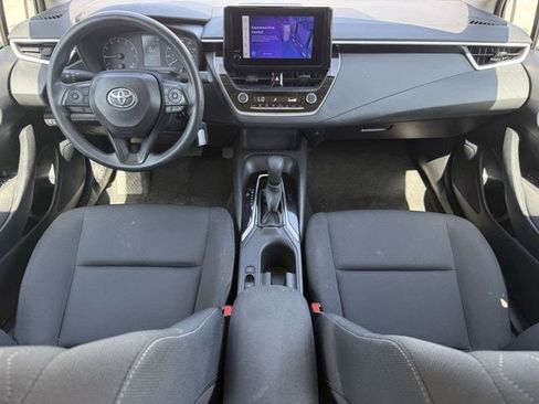 Used 2025 Toyota Corolla LE FWD image 11