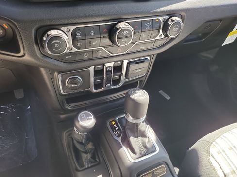 New 2026 Jeep Wrangler Unlimited Sport AWD/4WD image 18