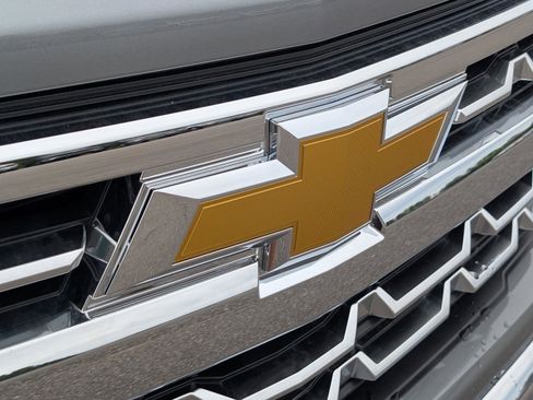 New 2026 Chevrolet Silverado 1500 LTZ w/ LTZ Premium Package AWD/4WD image 5
