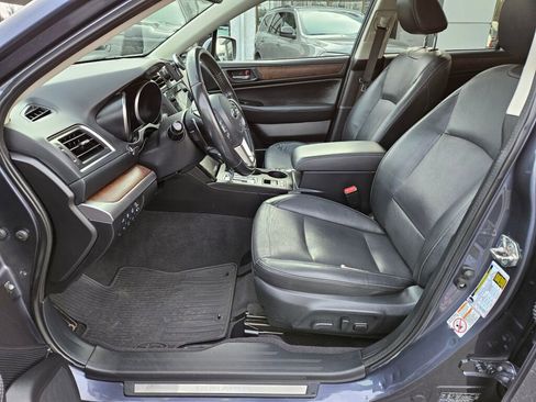 Used 2016 Subaru Outback 3.6R Limited image 15