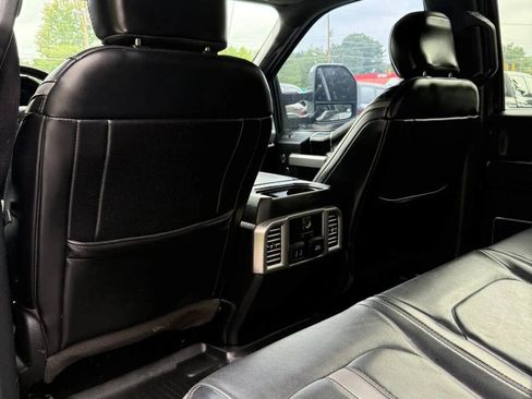 Used 2018 Ford F250 Platinum w/ Platinum Ultimate Package AWD/4WD image 19