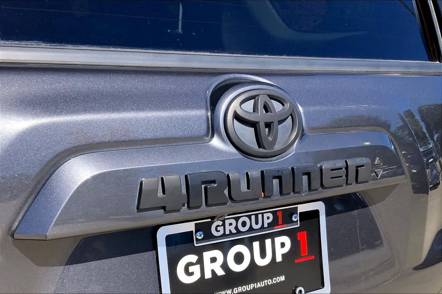 Used 2021 Toyota 4Runner SR5 Premium w/ Moonroof Package AWD/4WD image 33