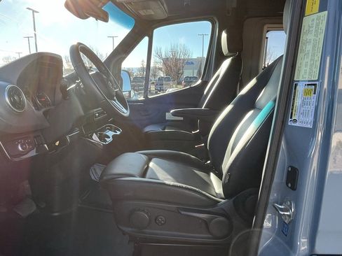 Used 2020 Mercedes-Benz Sprinter 144 Cargo image 16